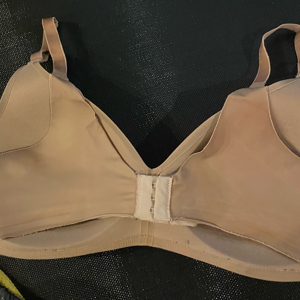 Soma Vanishing 360 40C Tan No Wire Used - Picture 2 of 6